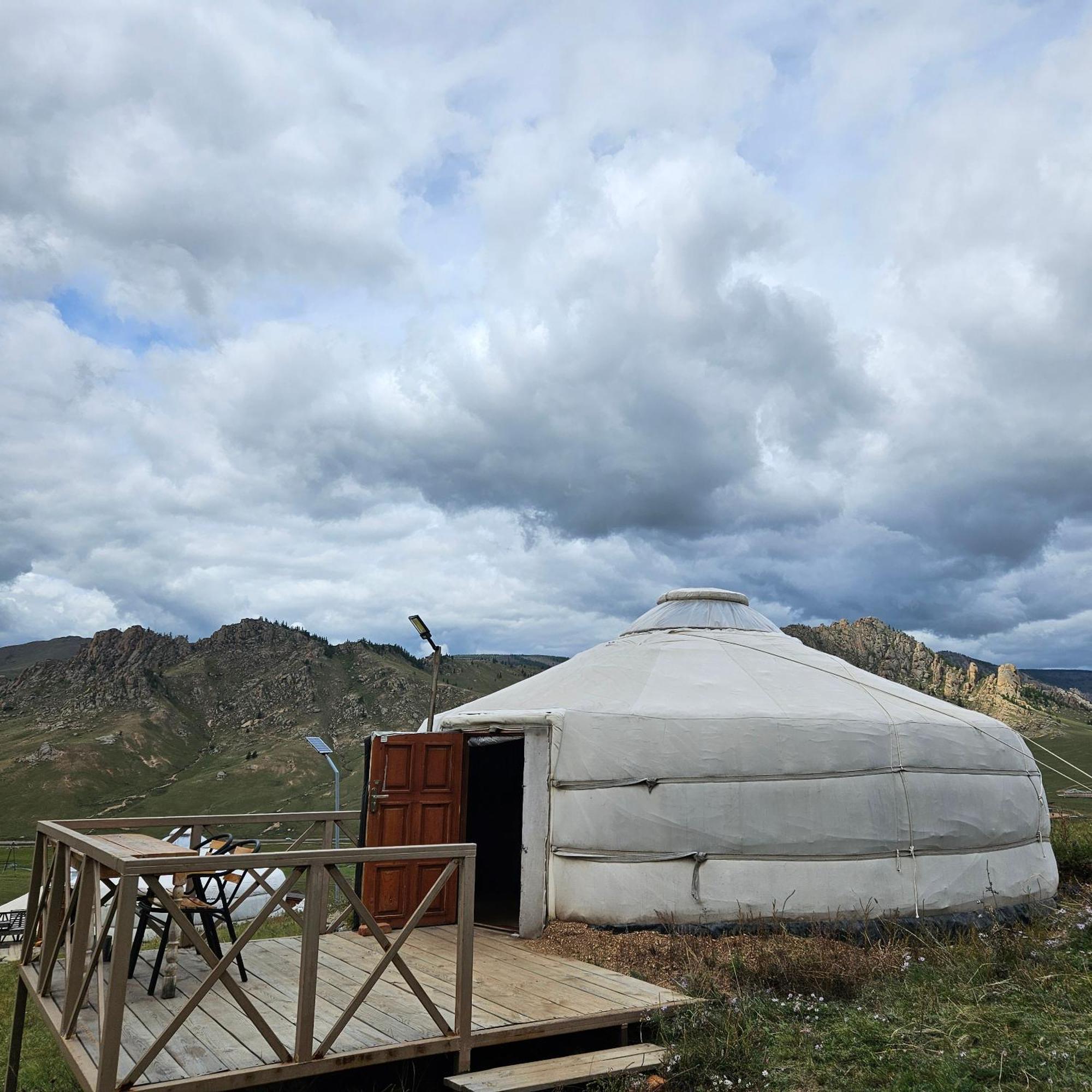 Apache Eco Camp, Terelj Nationalpark Mongolia Hotel Bayan Bulagiin Hural Exterior photo